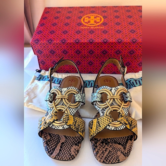 Tory Burch Multi Color Ring Sandal Size 5 US - Never Worn - Picture 1 of 11